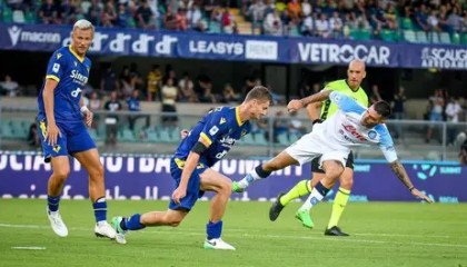 英超保级生死战：水晶宫VS利物浦，积分榜激战正酣